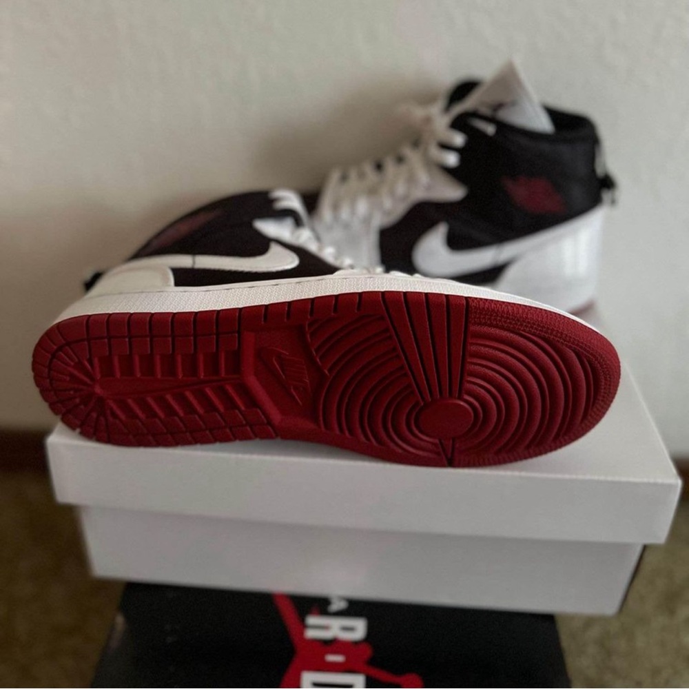 Nike Jordan 1 mid utility